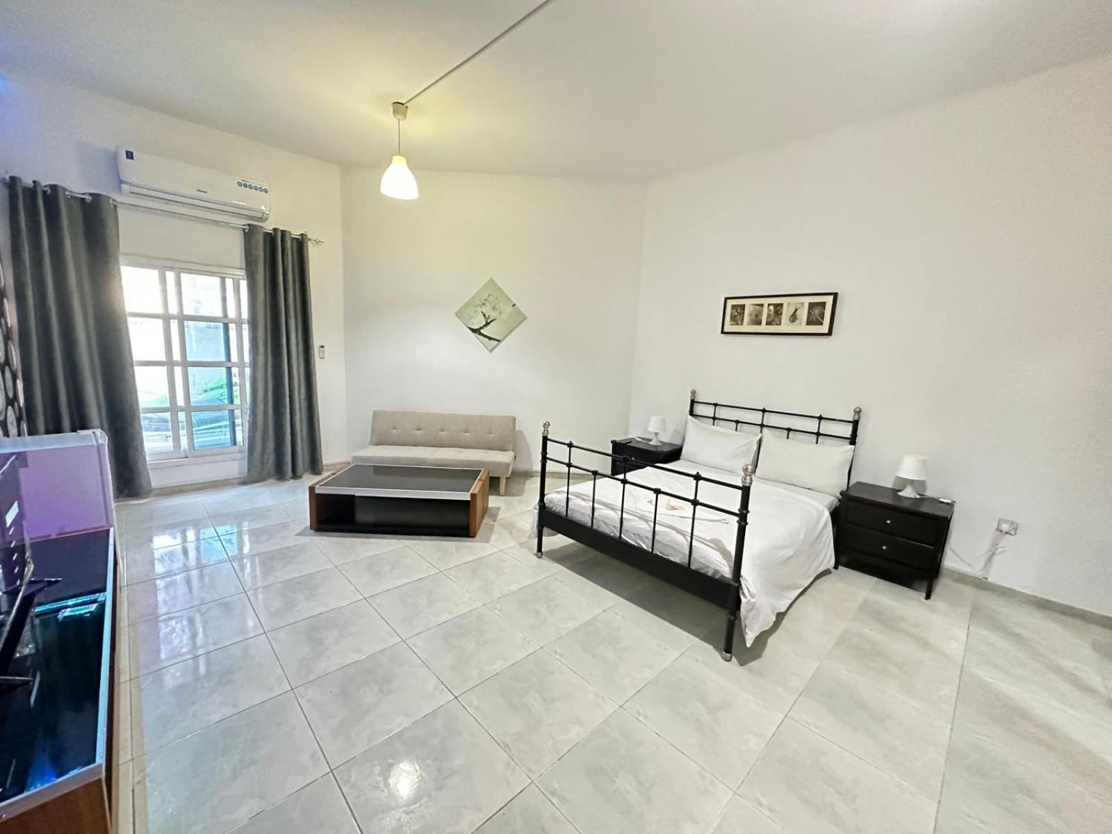 Comfortable Private Rooms In Compound Housing Дубай Экстерьер фото